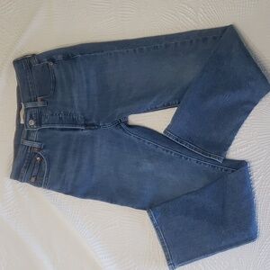 Levis Wedgie Straight Size 27, high rise straight medium wash jeans